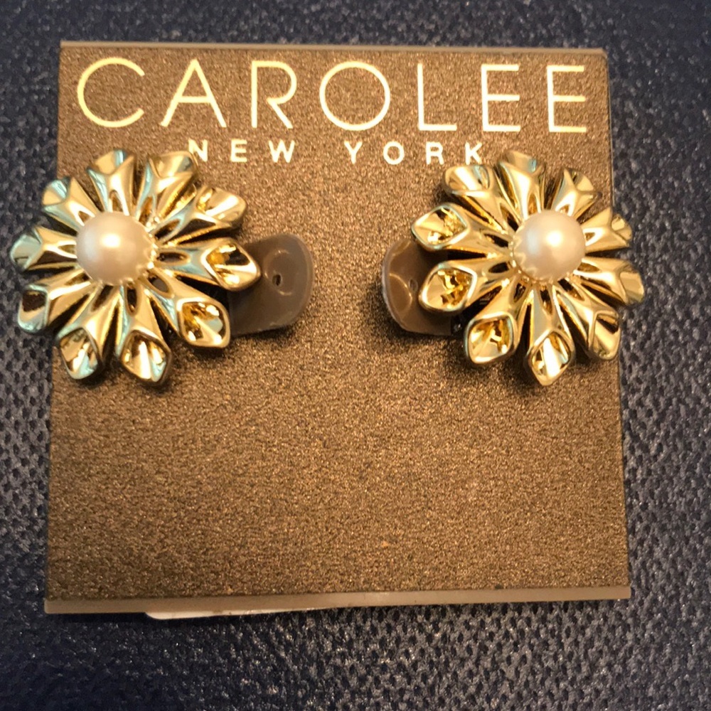 Pearl Glam Floral Burst Clip-ons by Carolee